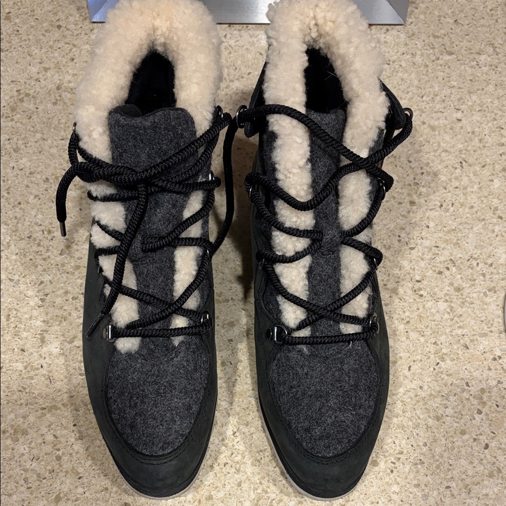 Sorel Black and Cream Winter Boots